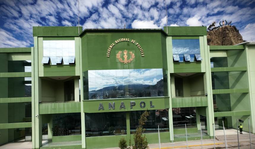 “Han destrozado todos sus órganos”: Madre denuncia la muerte de su hijo cadete en la Anapol