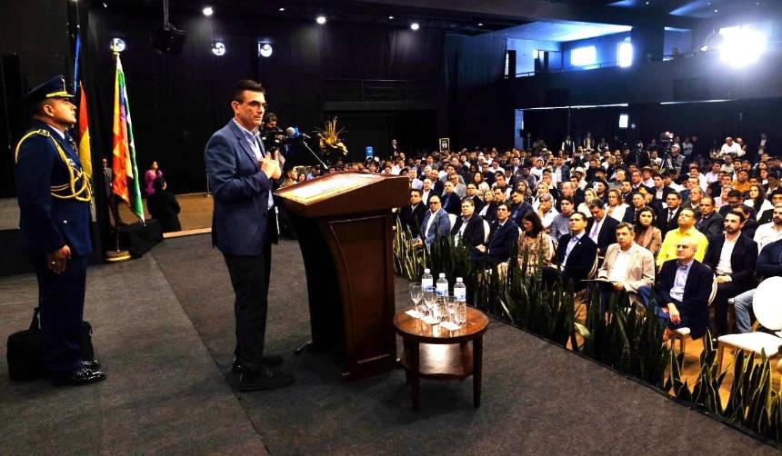 Conclusiones del encuentro nacional: Anuncio de reforma de la CPE, 10 normas y denuncia de la Ley de Autonomías