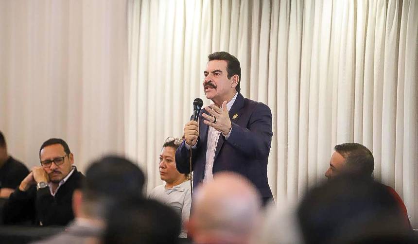 Manfred dice que se cumplirá con el cierre del botadero de K’ara K’ara hasta el 30 de abril