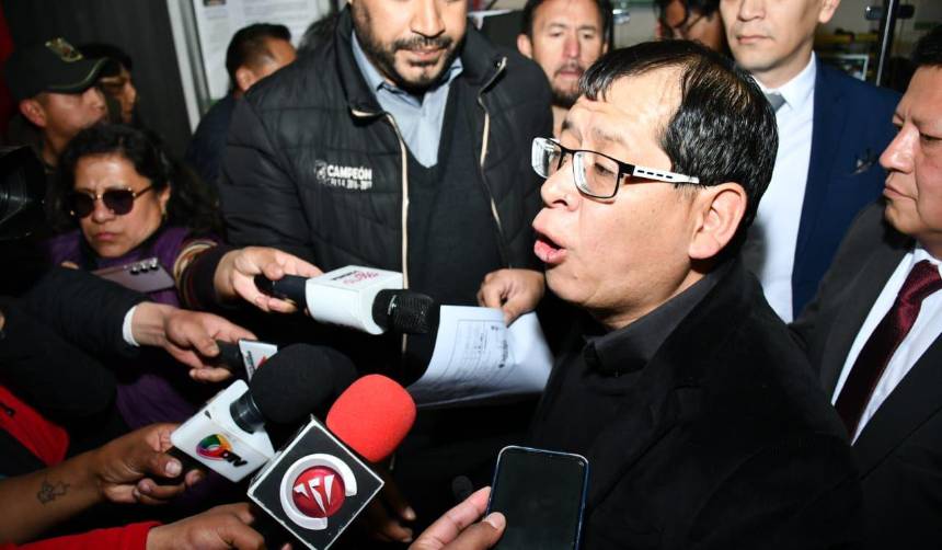 Caso uso indebido de bienes: Yván Córdova se abstiene de declarar y citan a su edecán, según la Fiscalía