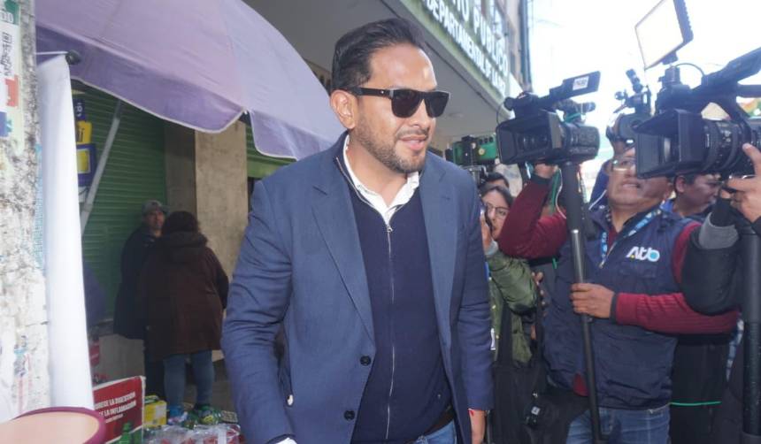 Asesor presidencial Mauricio López declara como testigo por caso de ganancias ilícitas contra Cerimedo
