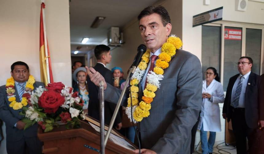 Paz destaca descenso del riesgo y asegura que el “milagro” económico se debe a la “madurez” de los bolivianos