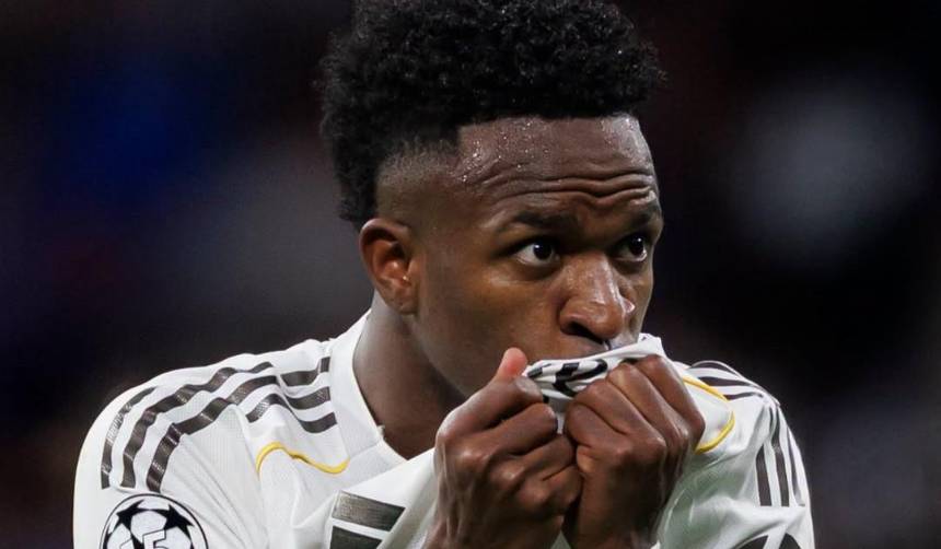 Vinicius renueva con el Real Madrid hasta 2032