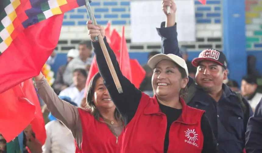 Vocal Vargas dice que Sala Plena aún no trató el caso Nina, pero remarca que el TSE “rechaza los discursos contra la democracia”
