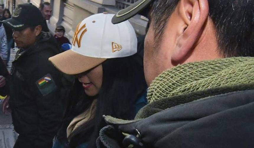 Imputan por terrorismo e instigación pública a delinquir a Wilma Alanoca, exministra de Evo Morales