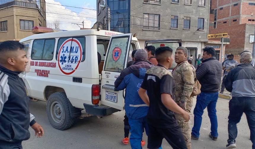 Explosión en regimiento Bolívar de Viacha moviliza a policías, ambulancias y bomberos