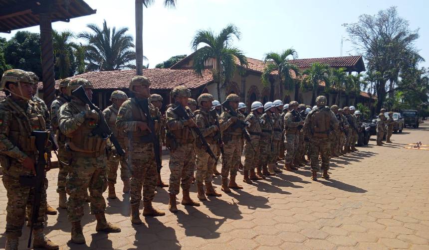 Por tercer día consecutivo militares están desplazados en San Ignacio de Velasco