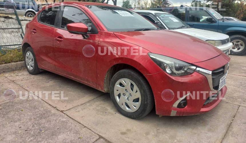 Recuperan en Cochabamba cuatro vehículos robados; uno de ellos con reporte en Chile