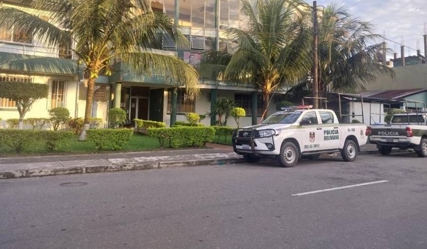 Investigan muerte de un hombre de 69 años en el trópico de Cochabamba; su hijo es el principal sospechoso