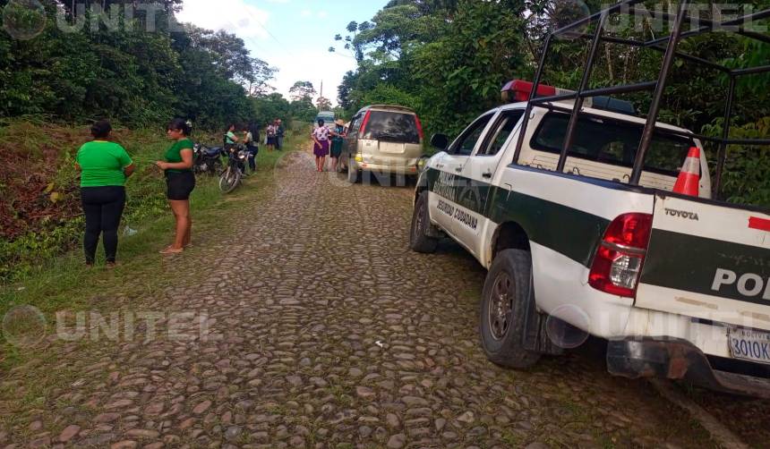 Hallan a un hombre muerto con balazo en la cabeza, esposado y semidesnudo en el trópico de Cochabamba