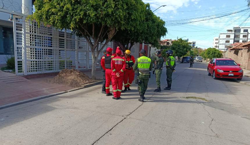 Descartan presencia de material explosivo en una clínica, pero la Felcc investiga amenazas