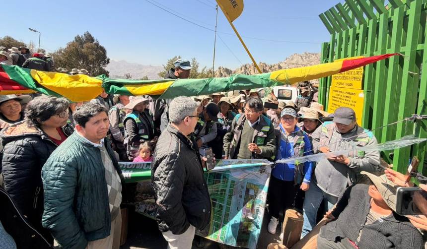 Tensión en Emaverde: El sindicato cierra las puertas de la empresa municipal paceña para exigir el pago de sueldos 