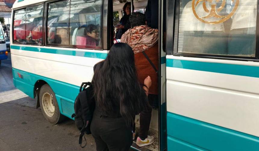 El 95% de los buses de Sucre usa diésel; la Alcaldía avala las tarifas transitorias, anuncia un estudio y plantea pasaje solidario