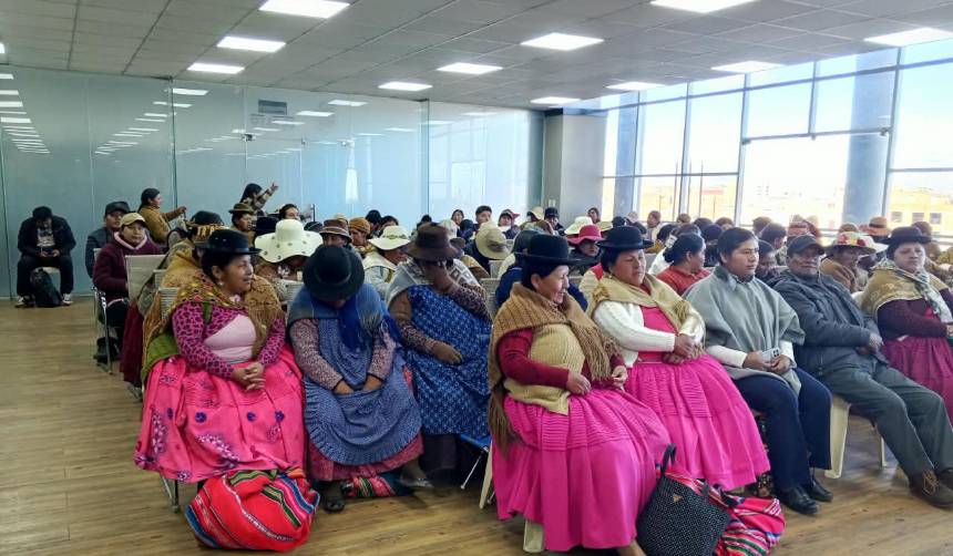El Alto: Alcaldía y comunarios llegan a un acuerdo y anuncian fin del bloqueo al relleno sanitario de Villa Ingenio