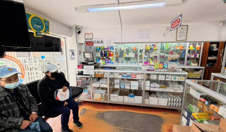 “Me dieron un medicamento de los 10 que me pidieron”: Denuncian falta de fármacos en el Hospital de Clínicas