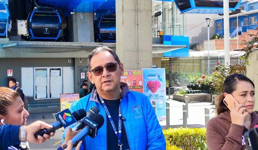 Suspenden operación de la línea Azul del teleférico en El Alto ante las movilizaciones