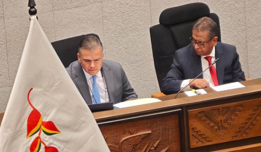 Ministro Justiniano: Hay una “advertencia explicita de retomar los bloqueos” apenas venza el Estado de excepción