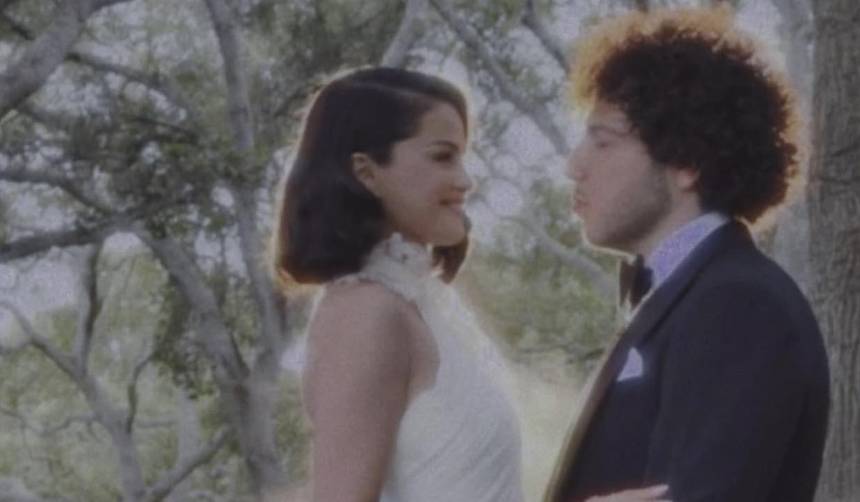 Fotos: La cantante Selena Gómez y el productor Benny Blanco se casan en California