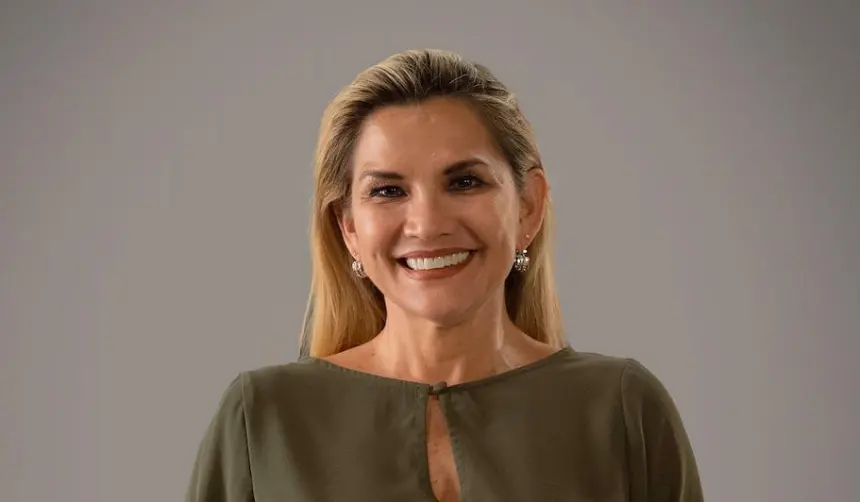 Ordenan liberar a Jeanine: Este es su último mensaje en las redes sociales