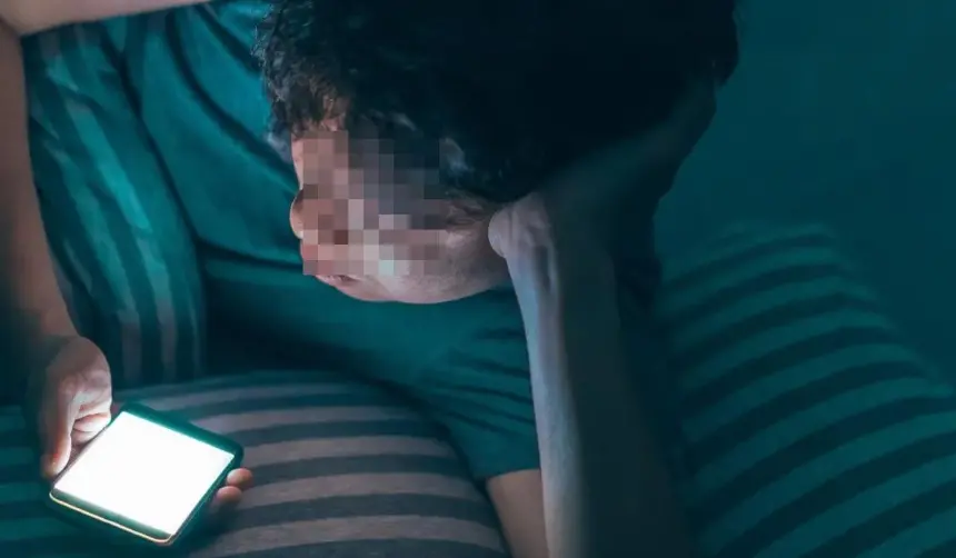 Padres de un adolescente de 16 años demandan a ChatGPT y OpenAI por la muerte de su hijo