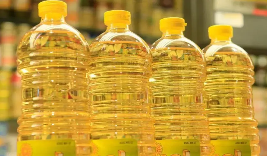 Comisan 27.000 litros de aceite de contrabando valuado en Bs 2 millones en Potosí