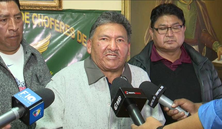 Fin a la subvención del diésel: “¿Qué bolsillo va a aguantar?”, cuestiona Confederación de Choferes, que se declara en emergencia