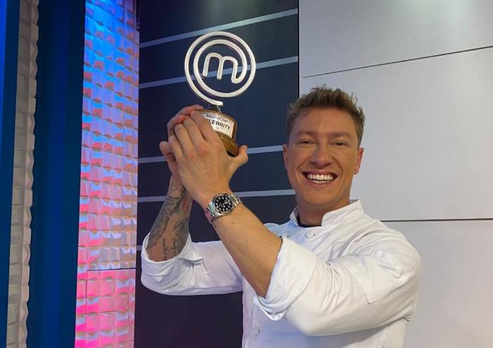 “Ha sido una experienca increíble”: Sebastián Putz se lleva el trofeo de MasterChef Celebrity de Bolivia