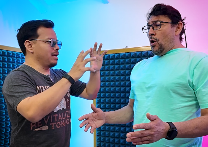 Emoción y ansias en los imitadores al volver a la academia 
