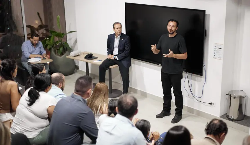 Diputados y senadores electos de Libre se reunirán con Tuto para definir lineamientos como bancada