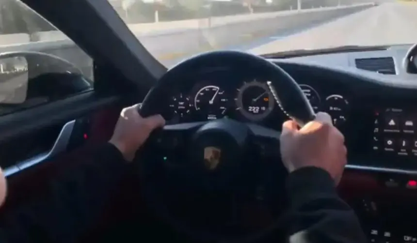 Conductor se graba corriendo a 260 km/h y lo presume en redes sociales 