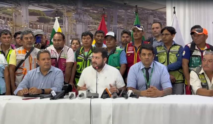 Hay dos exfuncionarios de YPFB investigados por la gasolina ‘desestabilizada’, según presidente cívico