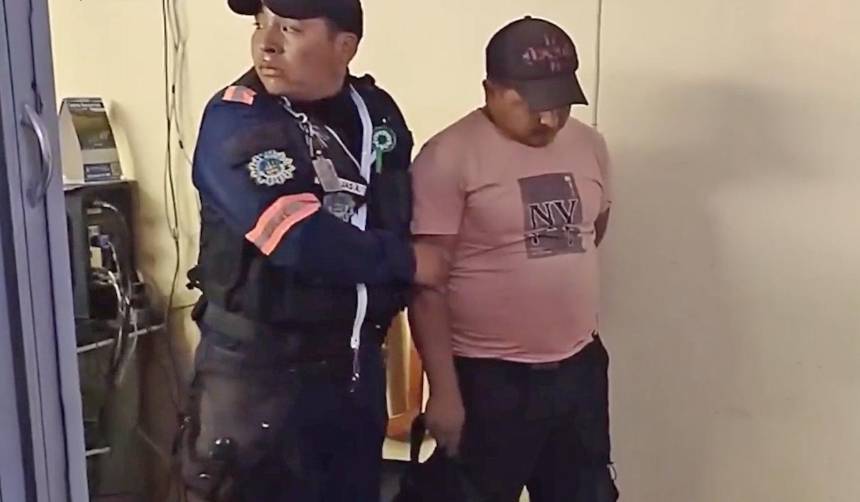 Aprehenden a un hombre acusado de pedir entre Bs 800 y Bs 2.000 para ‘entregar’ cargos públicos en la Alcaldía de Sacaba