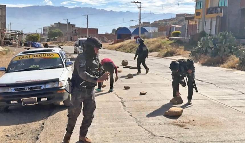 Cochabamba registra 30 puntos de bloqueo este lunes en diferentes carreteras