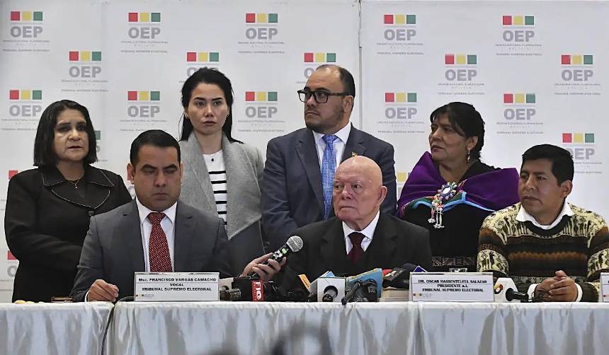 Sala Plena avanza con los comicios subnacionales y envía presupuesto al Gobierno, y proyecto de ley al Legislativo