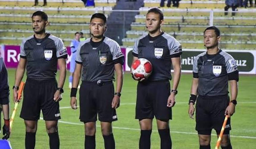 Fútbol boliviano: Árbitros centrales y jueces VAR darán conferencias de prensa después de cada partido