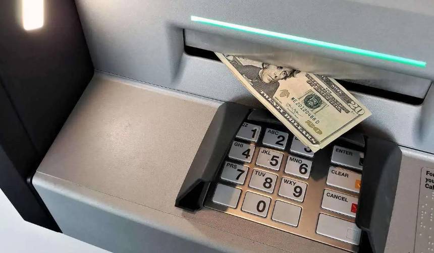 BCB: Tipo de cambio oficial del dólar se publicará cada día a las 20:00
