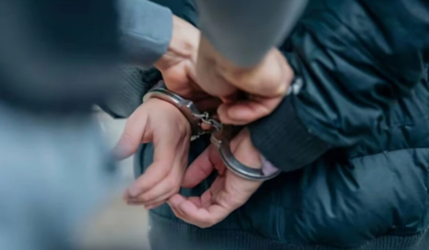 Aprehenden al director jurídico de YPFB Corporación y será investigado por dos delitos, reporta la Fiscalía 