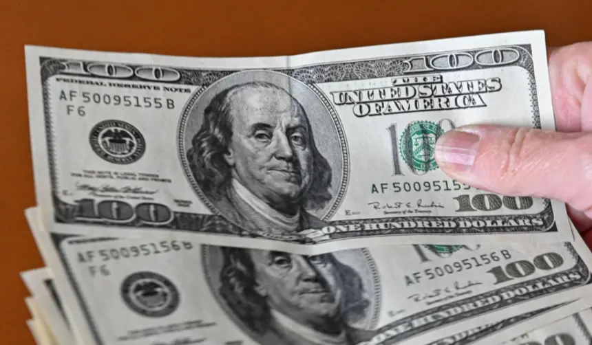 El dólar referencial llega a Bs 9,79 para la venta este miércoles, su valor histórico más alto