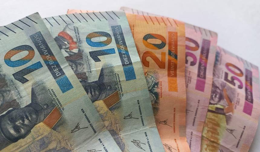 Billetes sustraídos tras el siniestro del avión intentaron ser depositados en bancos, reporta Asoban 