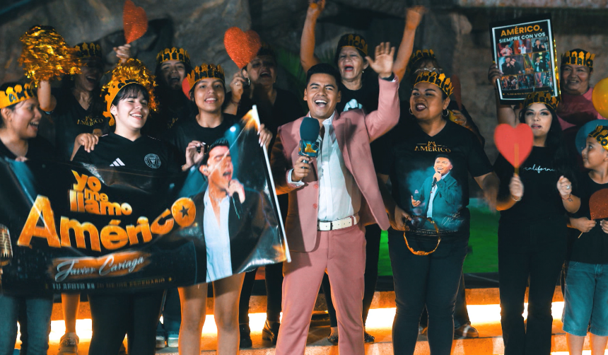 Américo y el amor de su club de fans 