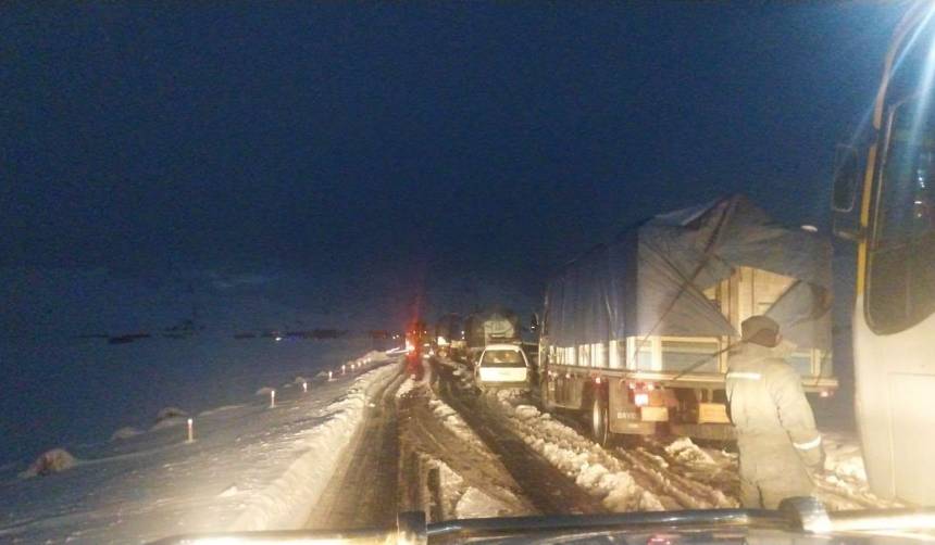 La nevada persiste: Los viajes a los Yungas y al norte de La Paz siguen suspendidos 