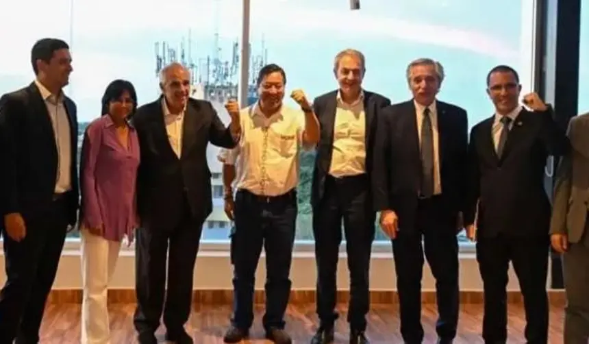 Grupo de Puebla se manifiesta sobre la aprehensión de Arce; expresan preocupación de que se trate de persecución política