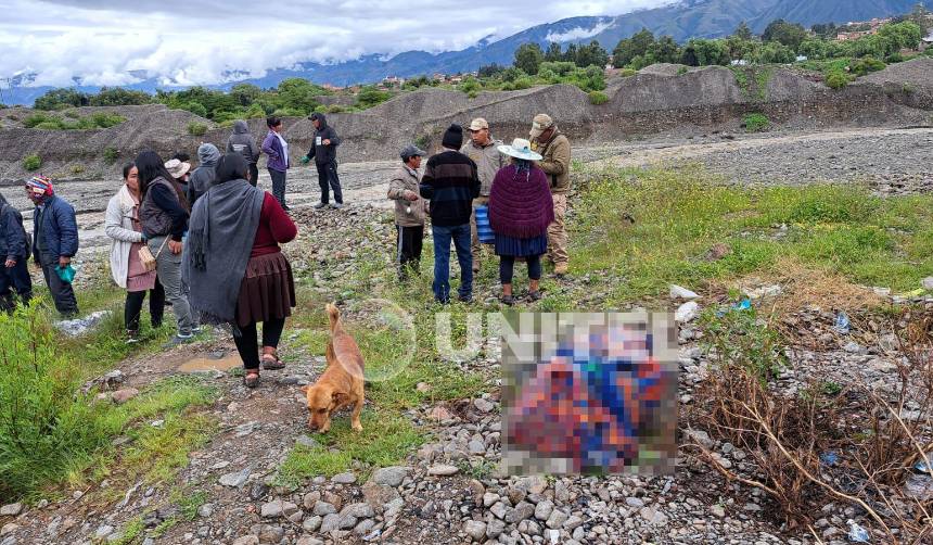 Hallan sin vida a una mujer de 60 años que había sido arrastrada por un río en Quillacollo