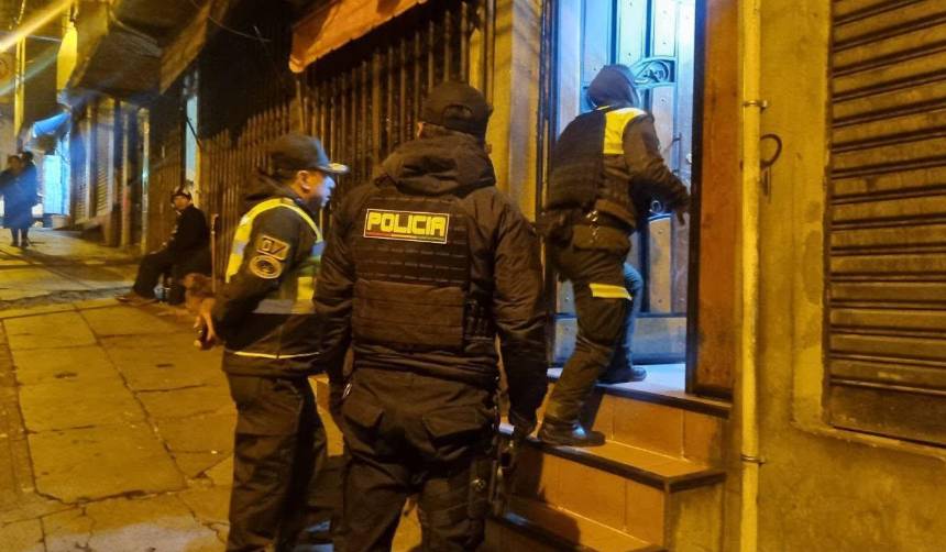 Delincuentes armados roban Bs 280.000 en una vivienda de El Alto