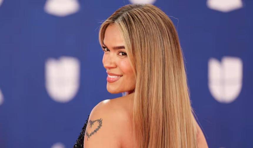 Karol G anuncia nuevo disco, ‘No me arrepiento de sentir tanto’