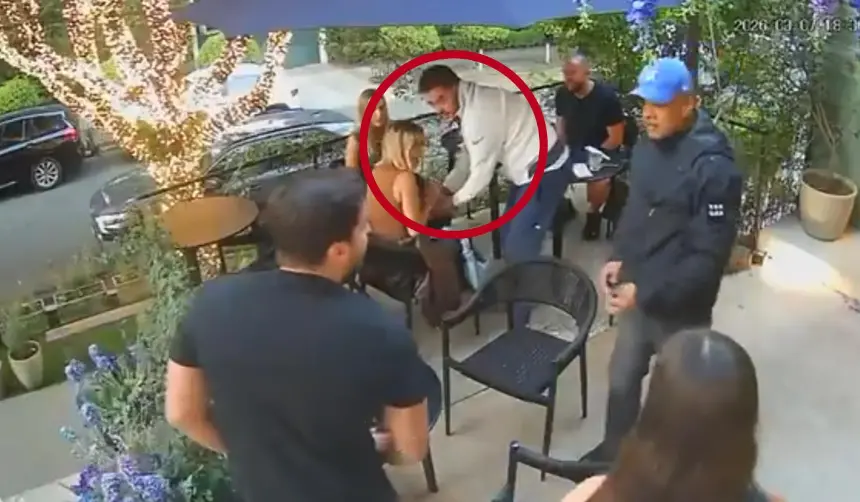 A plena luz del día, delincuente atraca en un restaurante en menos de 20 segundos