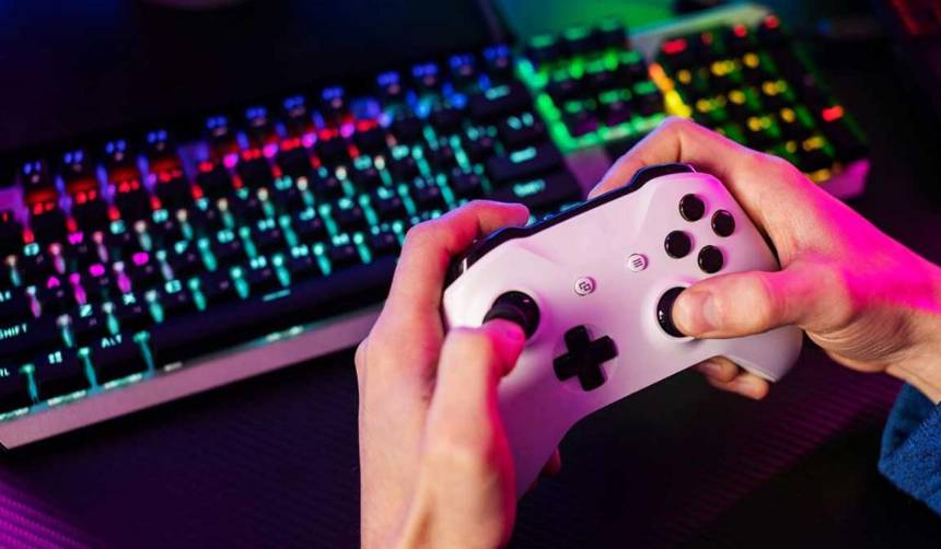 Compraba videojuegos para mantener a su esposo alejado de otras mujeres 
