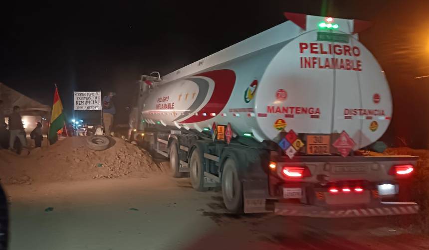 Santa Cruz: Dictan cuarto intermedio en el bloqueo instalado en San Julián