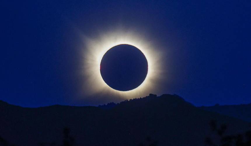 El espectáculo astronómico continúa con otro eclipse total en 2027 y uno anular en 2028