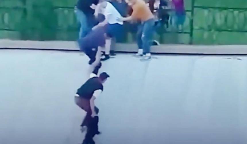 ¡Conmovedor! Inauguran emotiva estatua que refleja el rescate de un perro